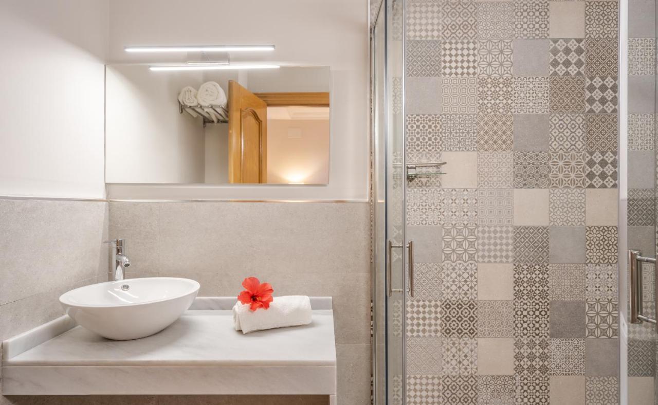 Senderos De La Alhambra Guest House ลาซูเบีย ภายนอก รูปภาพ