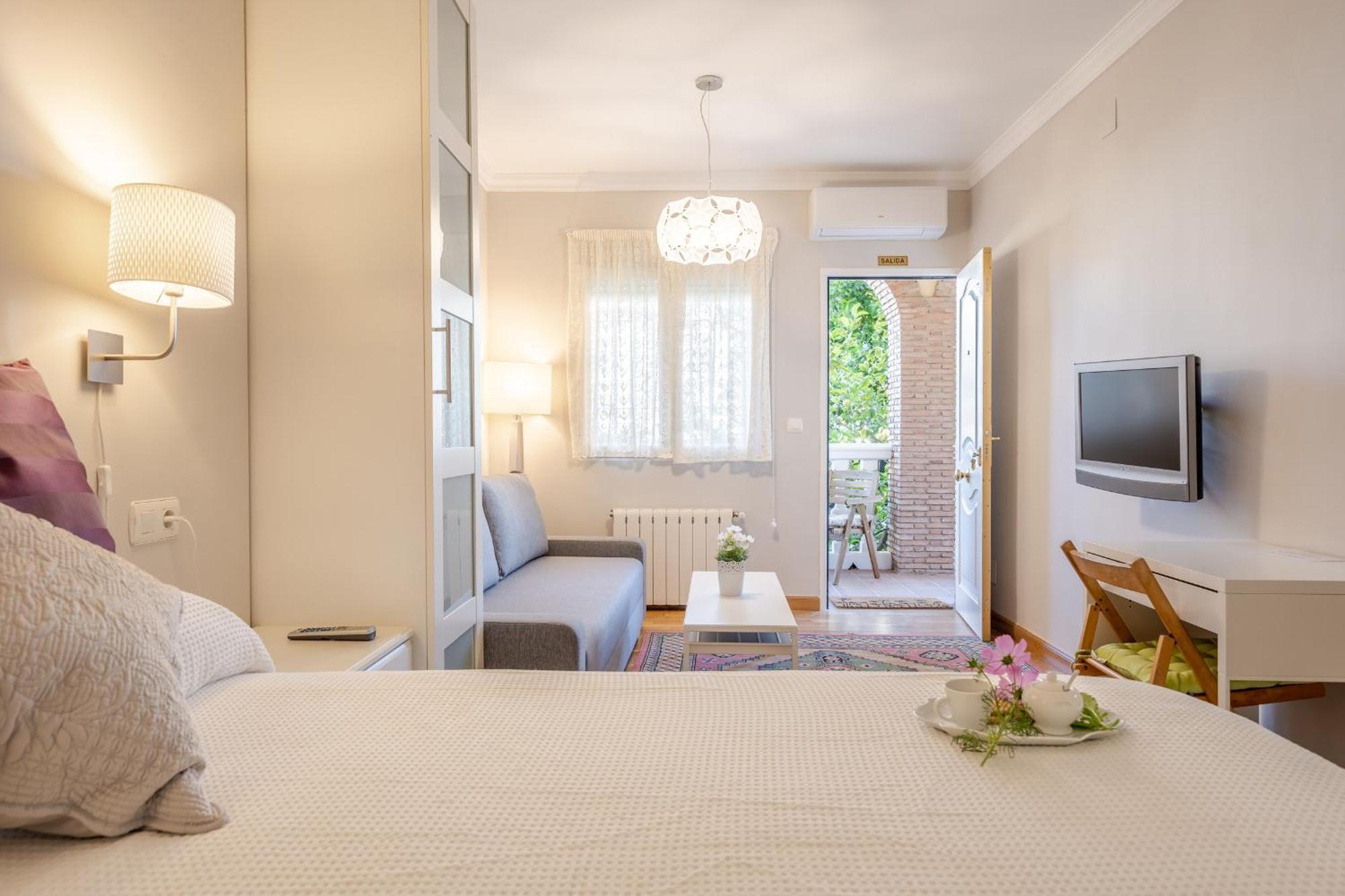 Senderos De La Alhambra Guest House ลาซูเบีย ภายนอก รูปภาพ